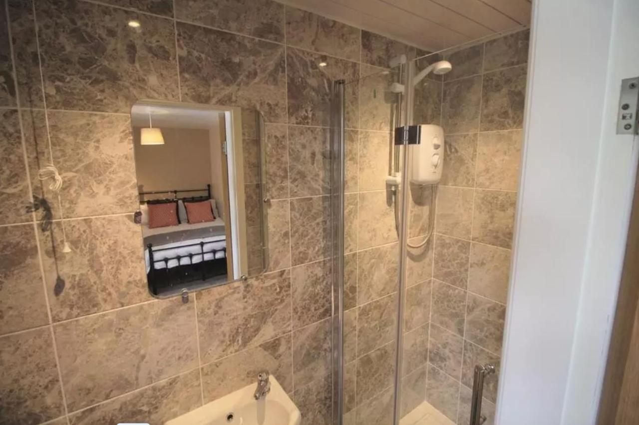 Comfy Rooms In Coventry, Sk Экстерьер фото